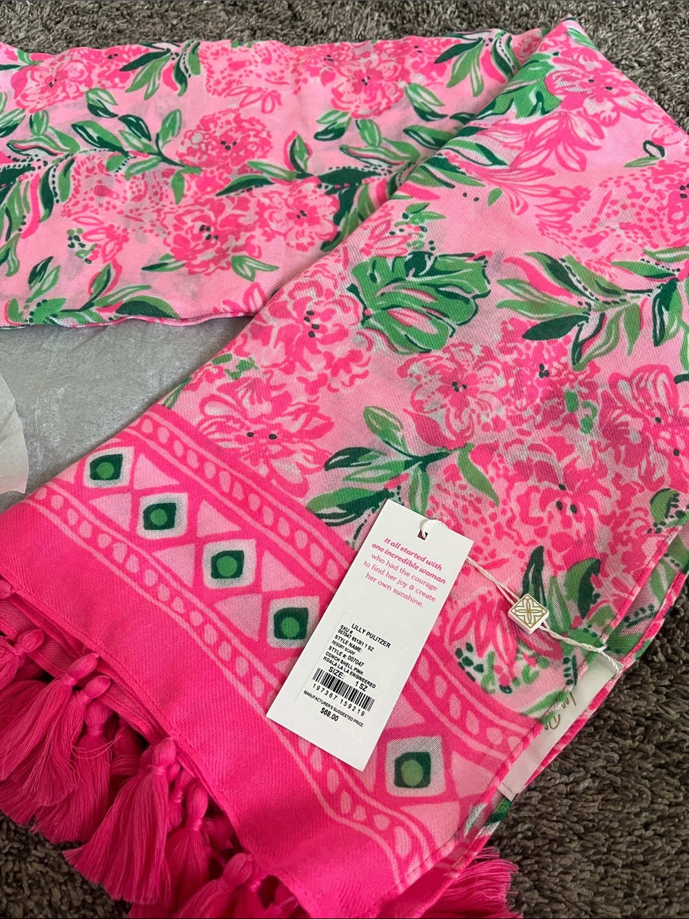 Lilly Pulitzer resort scarf-CONCH SHELL PINK KOALA LA LA. NEW. POLY.